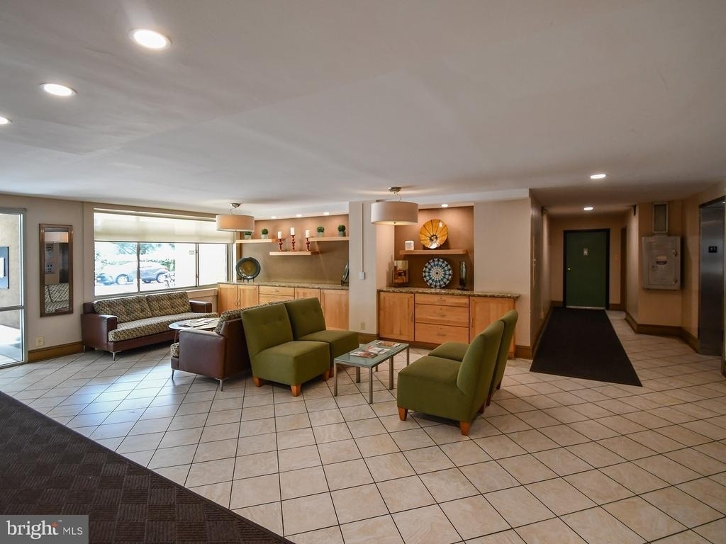 2401 H Street Nw - Photo 4