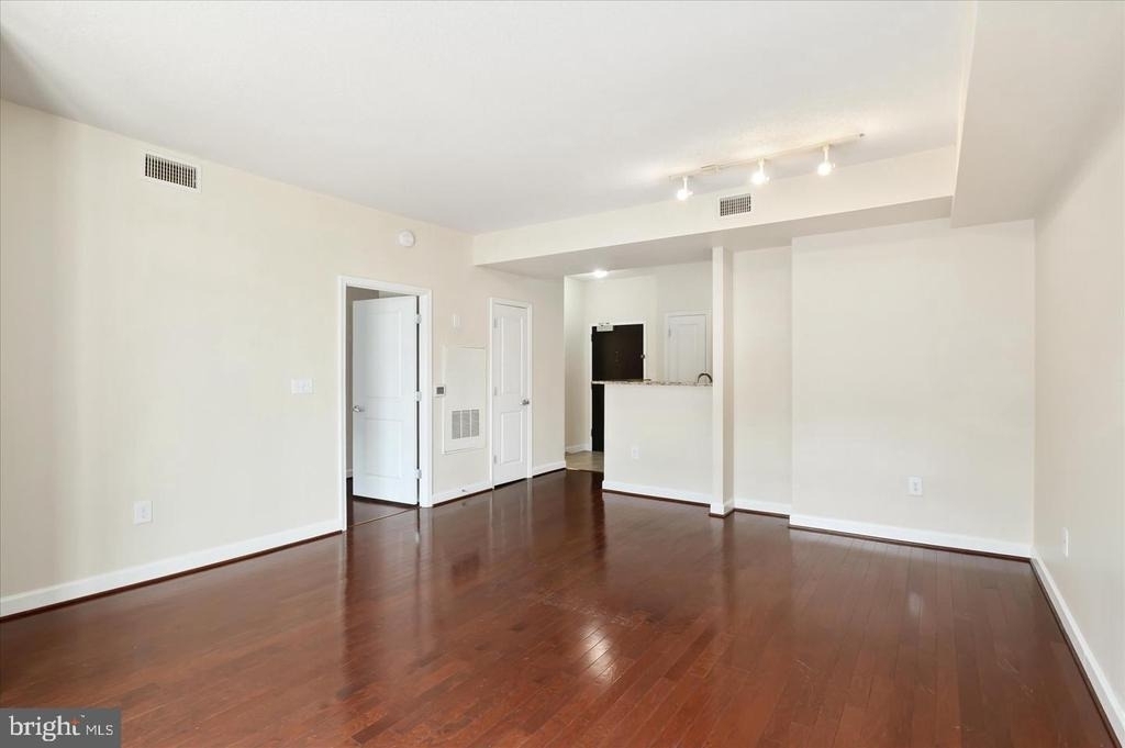 1111 25th Street Nw - Photo 11