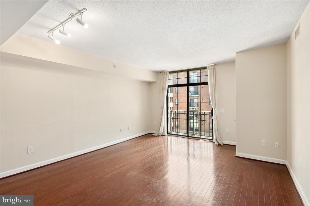 1111 25th Street Nw - Photo 7