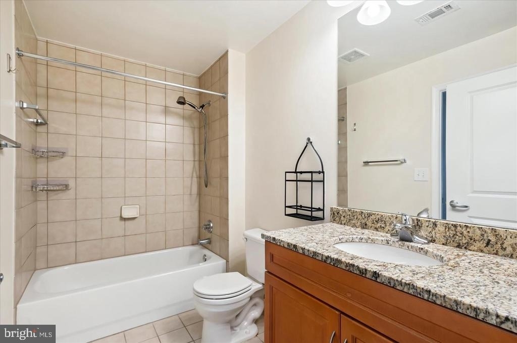 1111 25th Street Nw - Photo 18