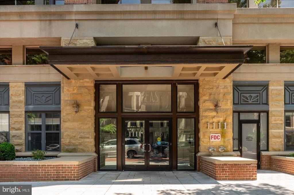 1111 25th Street Nw - Photo 1