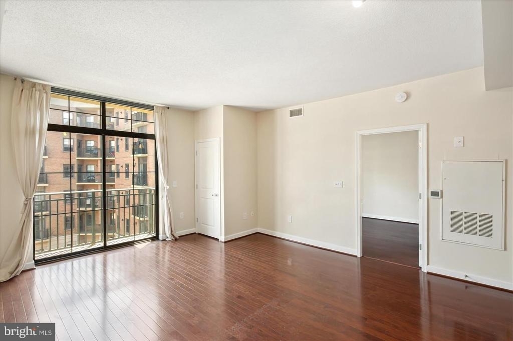 1111 25th Street Nw - Photo 9