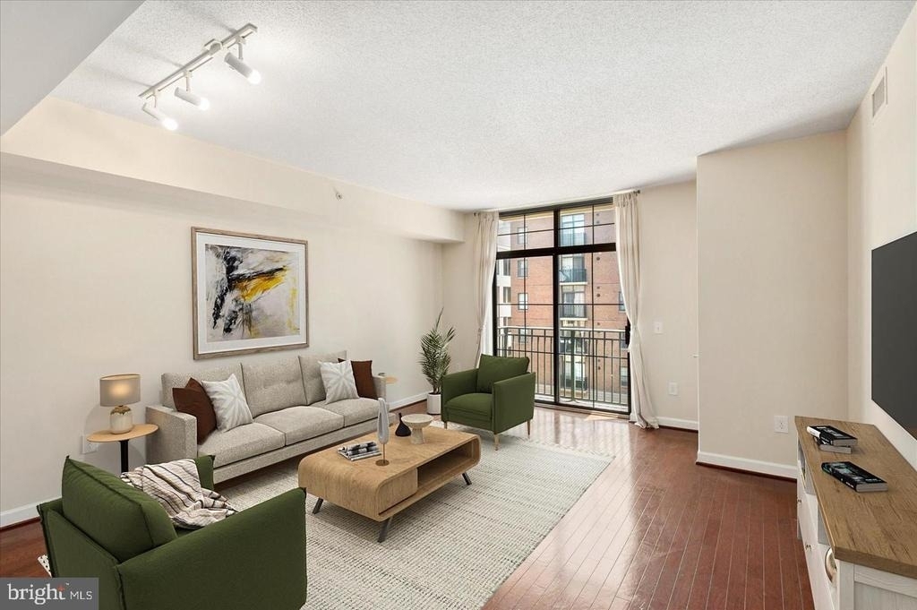 1111 25th Street Nw - Photo 8
