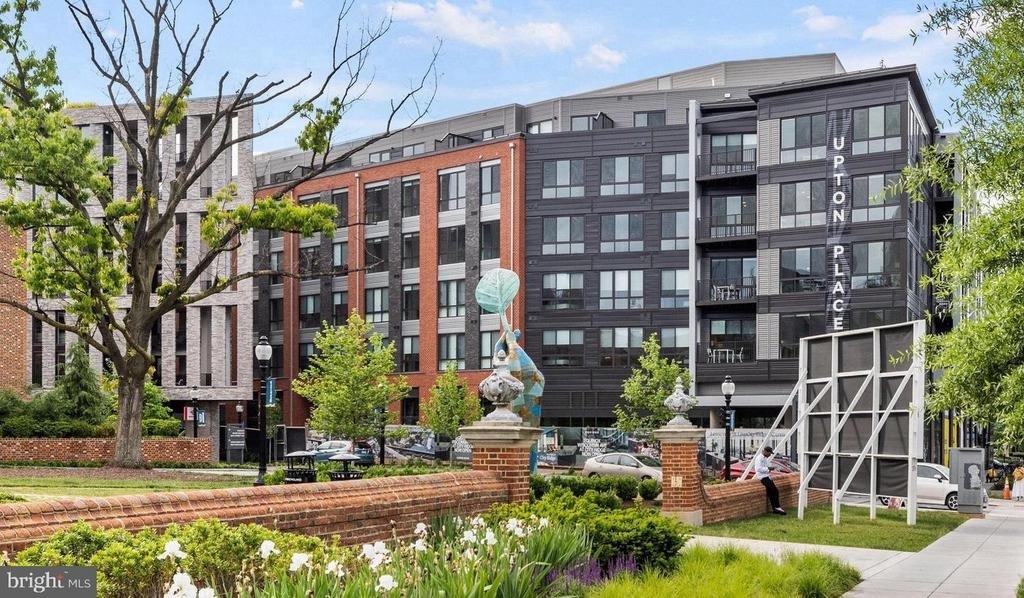 4000 Wisconsin Avenue Nw - Photo 0