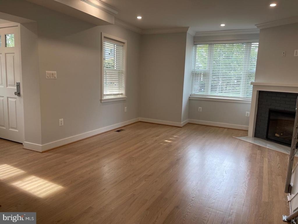 1311 Allison Street Ne - Photo 7