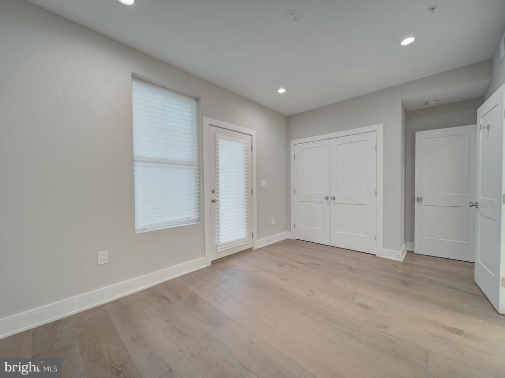 1914 Capitol Avenue Ne - Photo 31