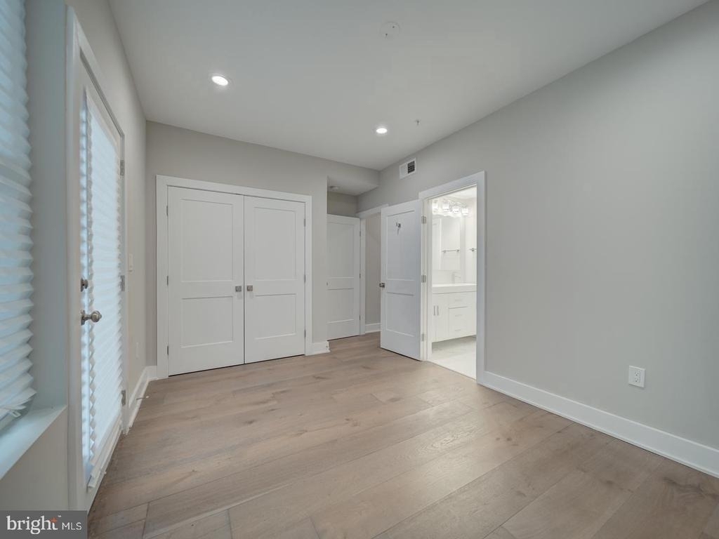 1914 Capitol Avenue Ne - Photo 33