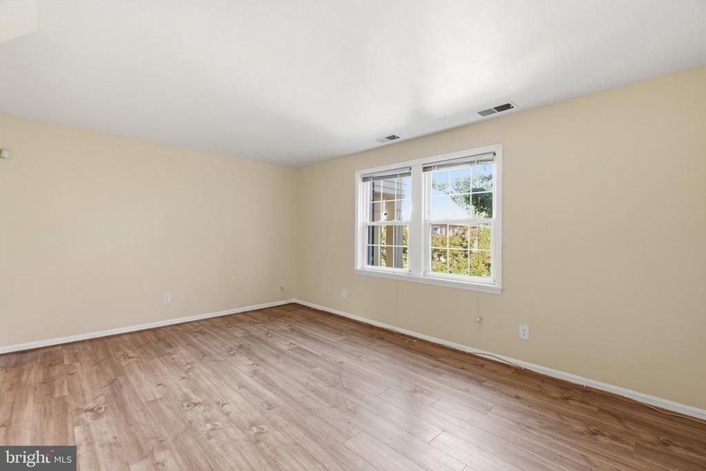 3923 Pennsylvania Avenue Se - Photo 3
