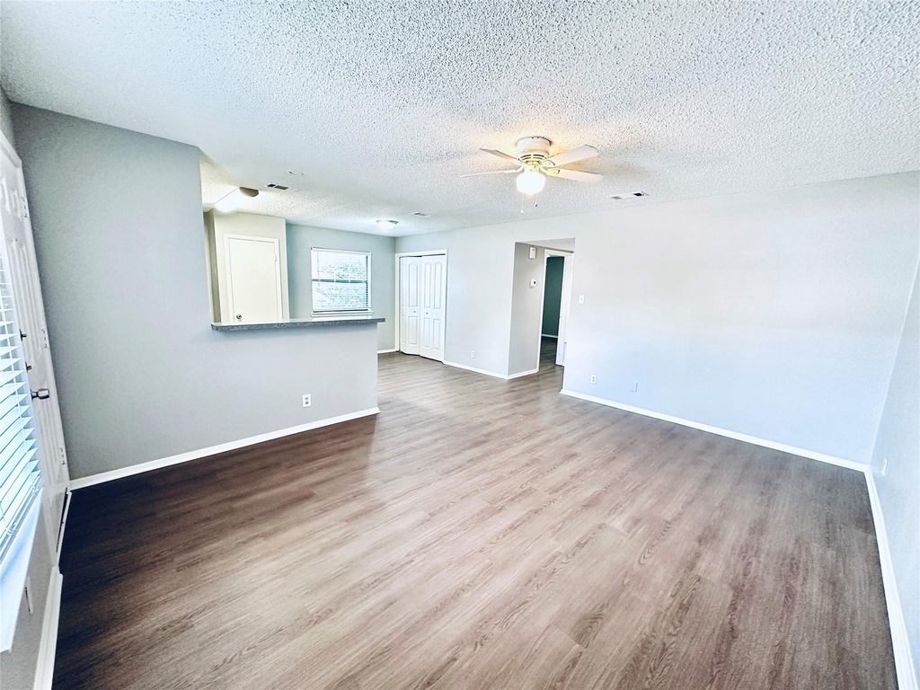 5500 Rose Hill Cir - Photo 9