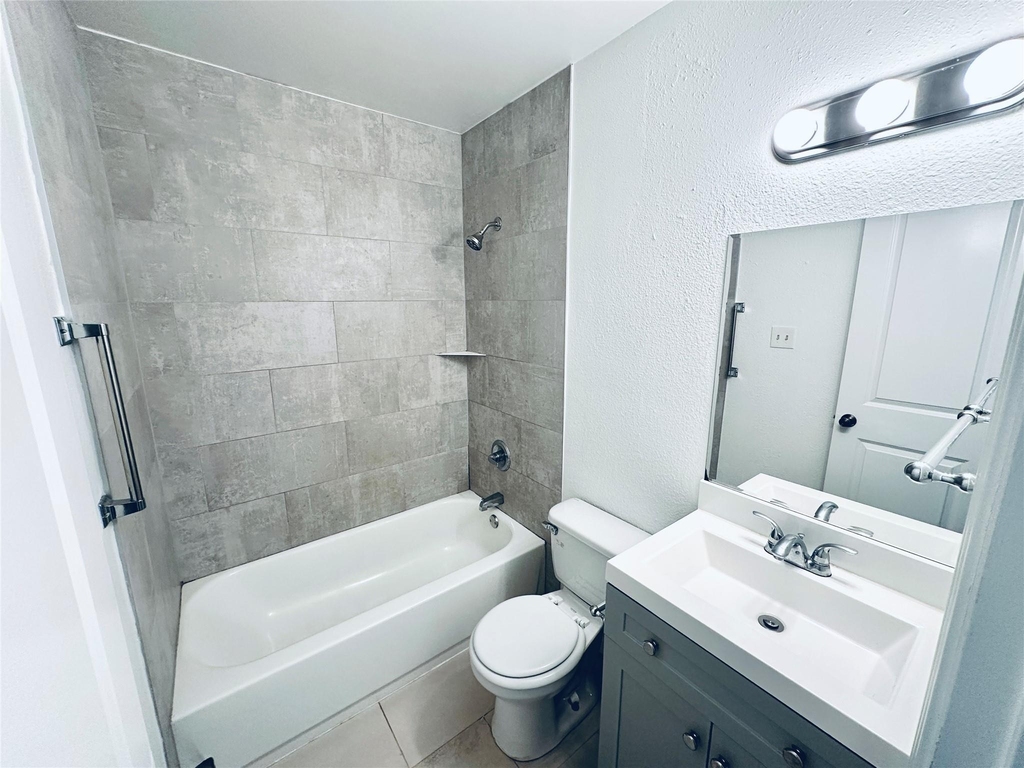 5500 Rose Hill Cir - Photo 14