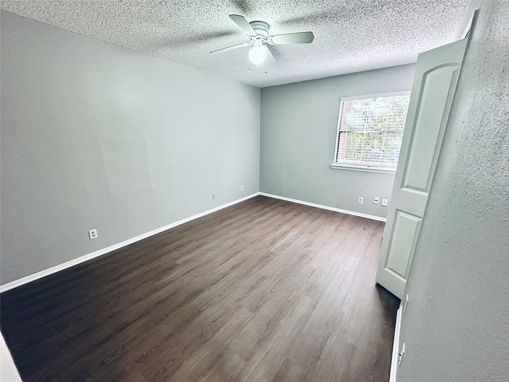 5500 Rose Hill Cir - Photo 17