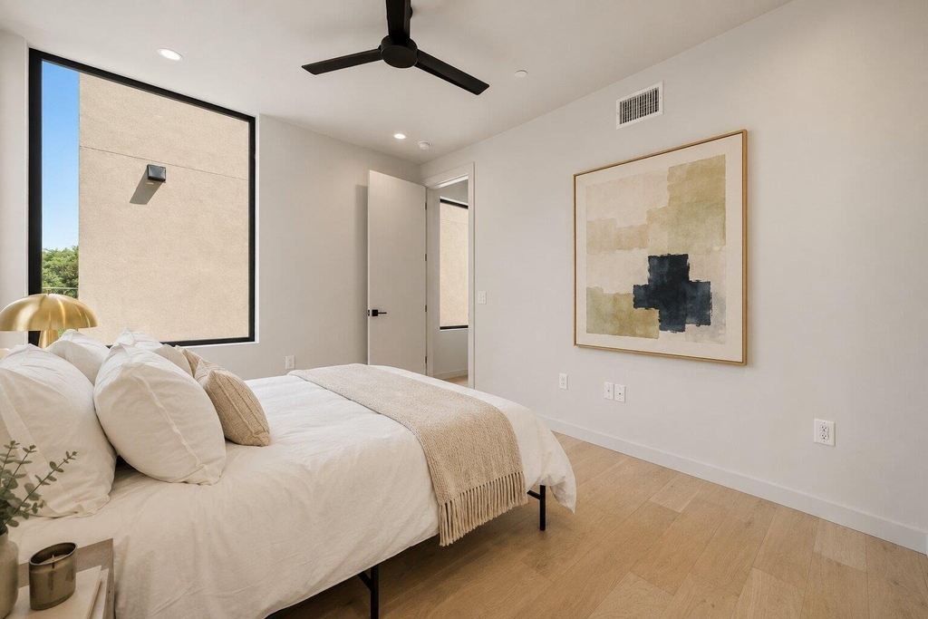 1403 Barton Hills Dr - Photo 24