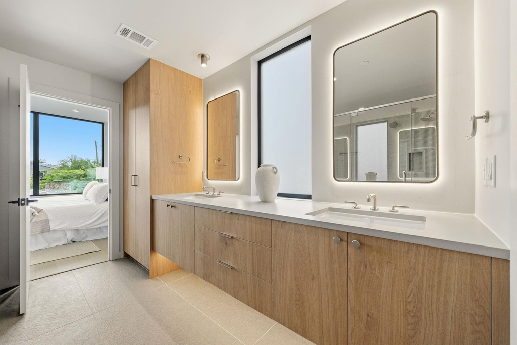 1403 Barton Hills Dr - Photo 21