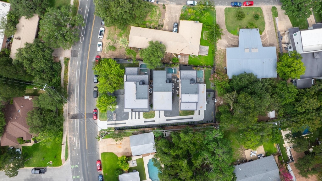 1403 Barton Hills Dr - Photo 37