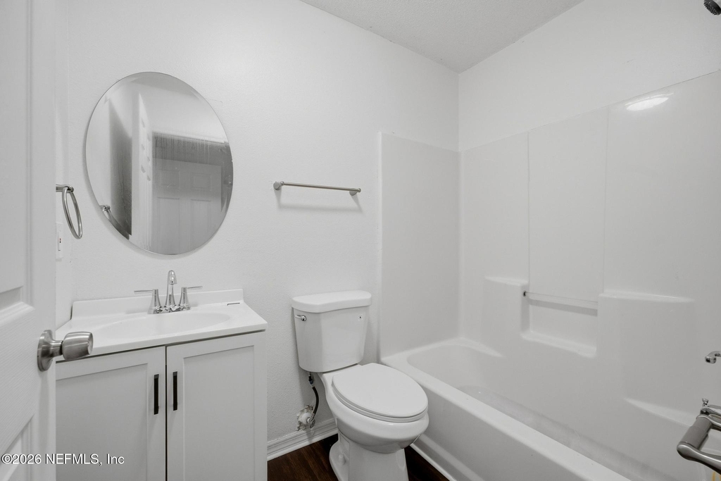 2117 W 39th Street - Photo 17