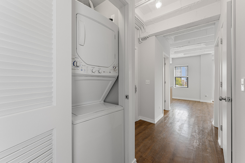 5718 N Winthrop Avenue - Photo 6