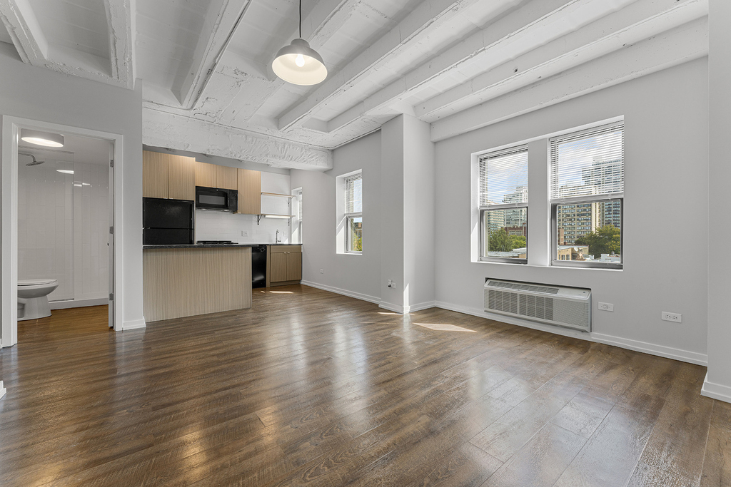 5718 N Winthrop Avenue - Photo 2