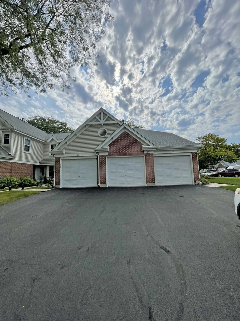 238 Green Knoll Lane - Photo 1