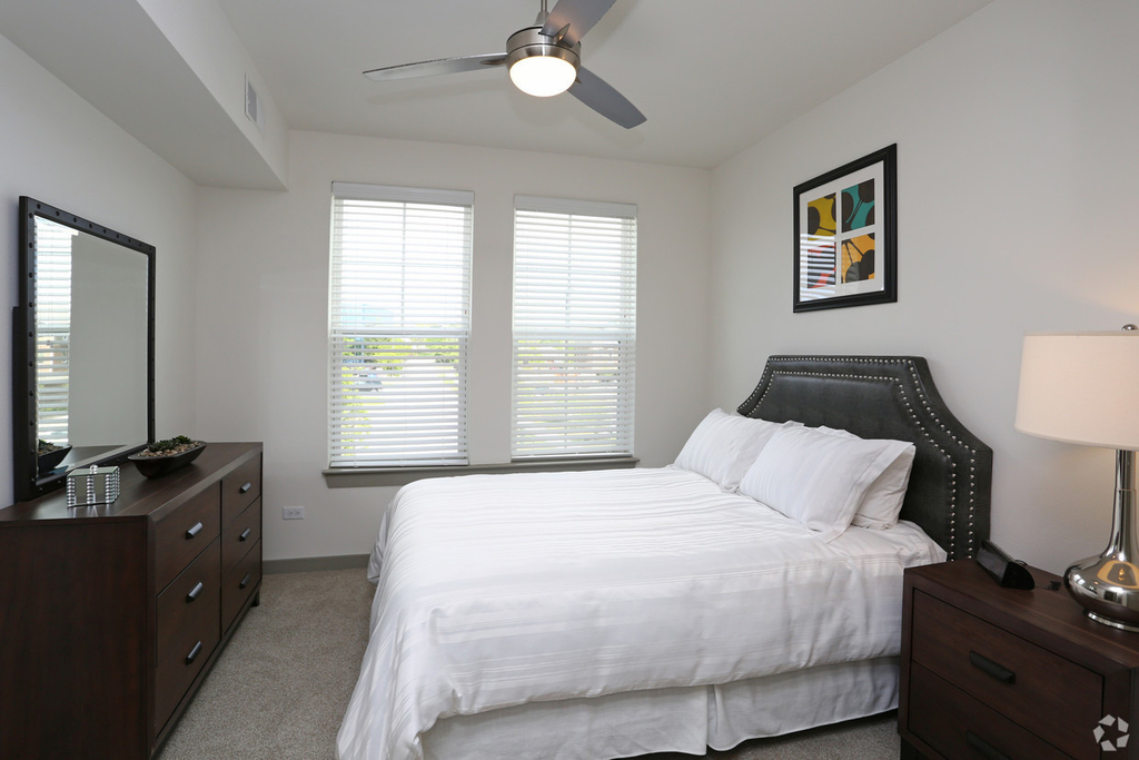 670 E Algonquin Road - Photo 5