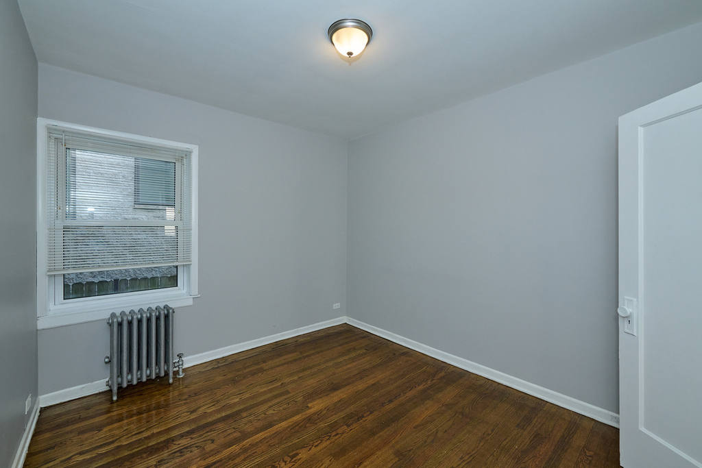 6322 N Albany Avenue - Photo 8