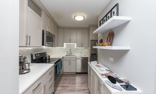211 E Ohio Street - Photo 4