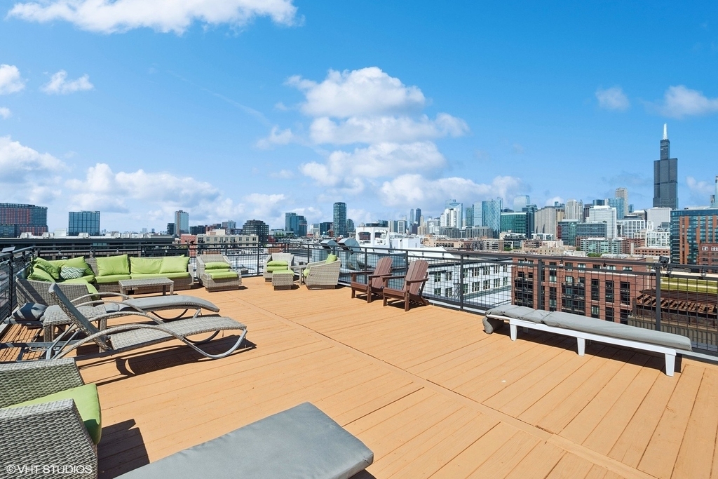 1224 W Van Buren Street - Photo 16