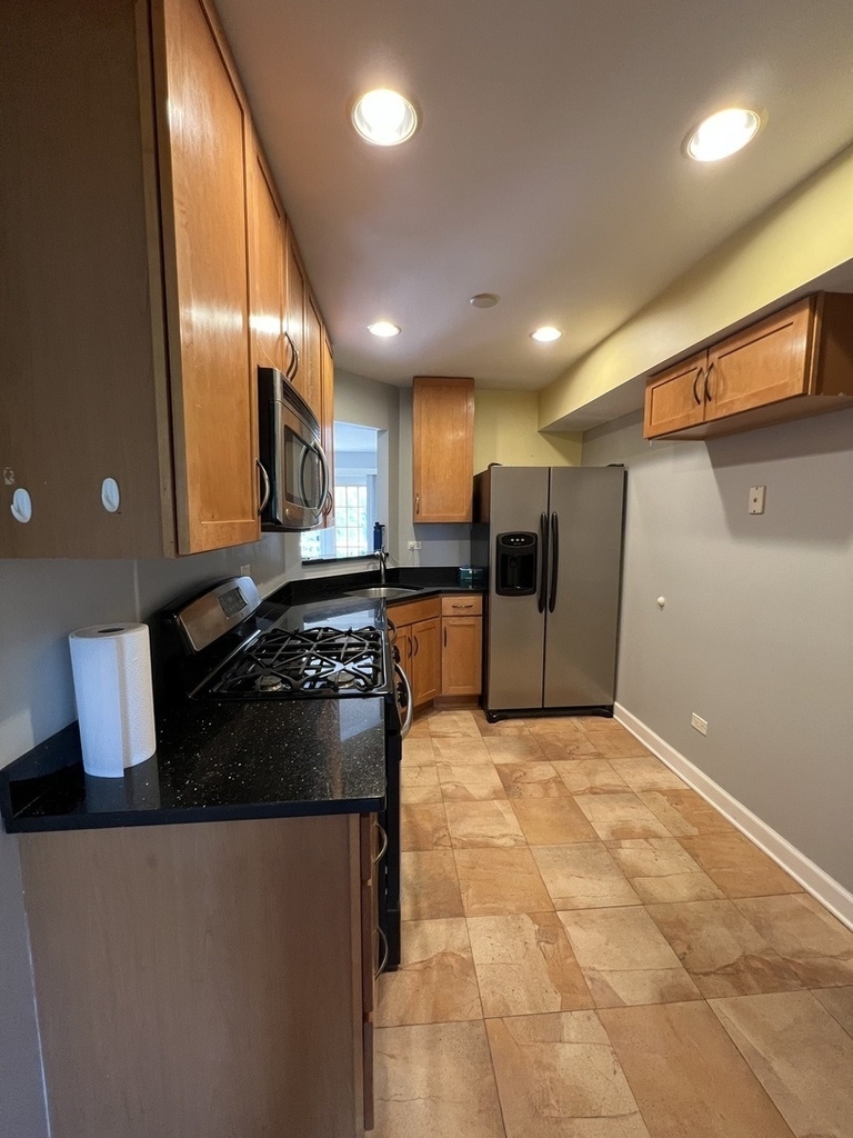 607 Quincy Bridge Lane - Photo 3