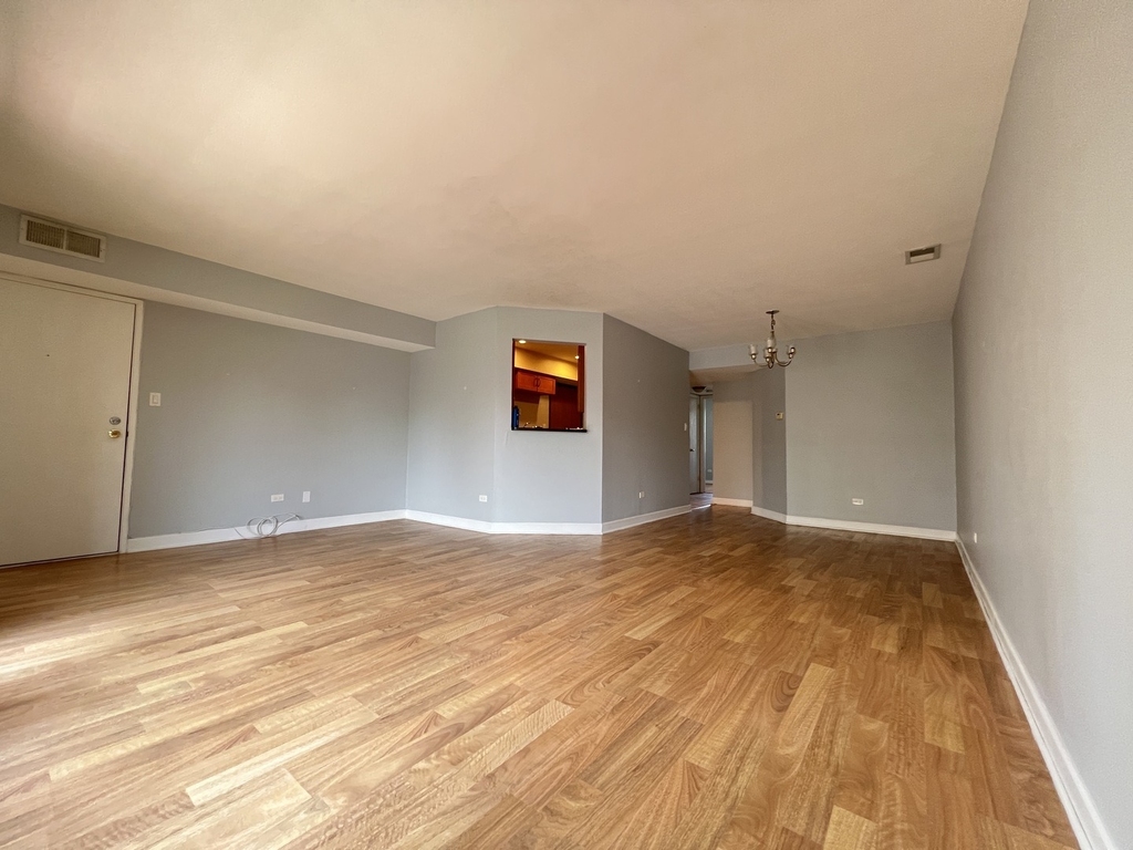 607 Quincy Bridge Lane - Photo 2