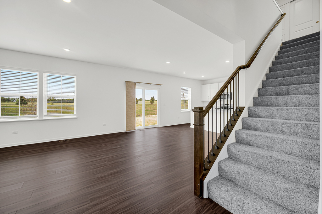 349 Danforth Drive - Photo 2
