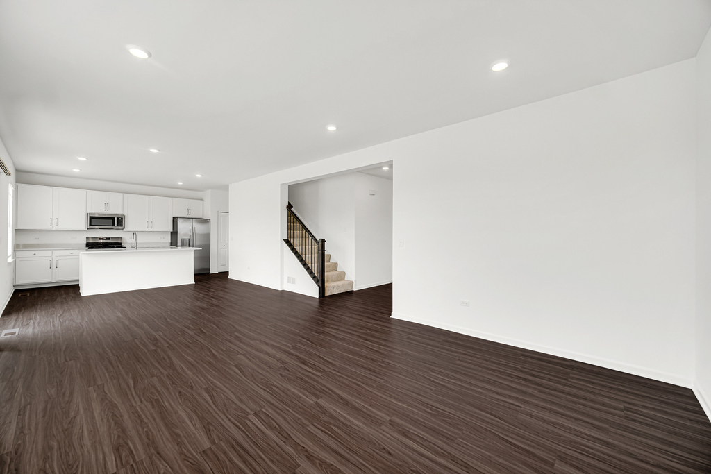 349 Danforth Drive - Photo 3