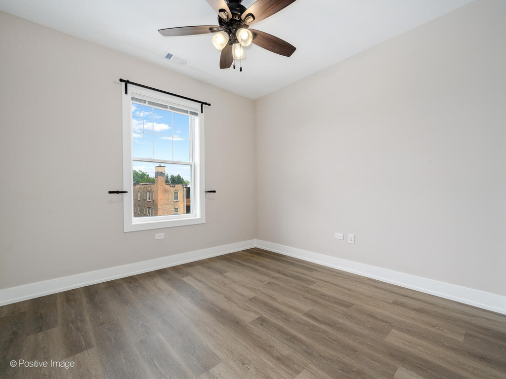 261 Washington Boulevard - Photo 12