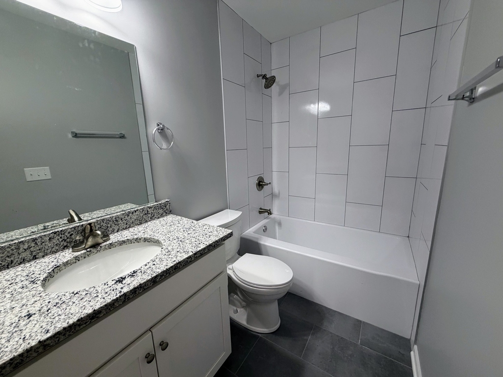 311 S Lodge Lane - Photo 4