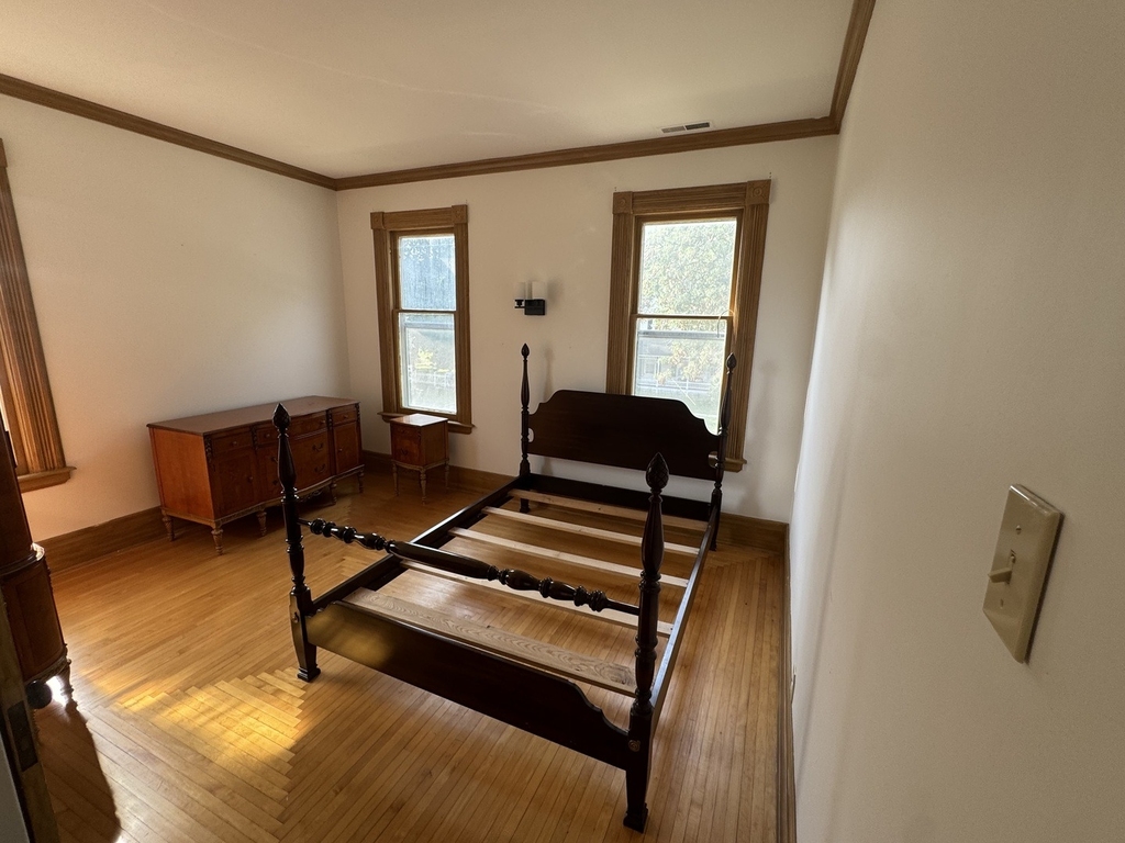 502 E Washington Street - Photo 9