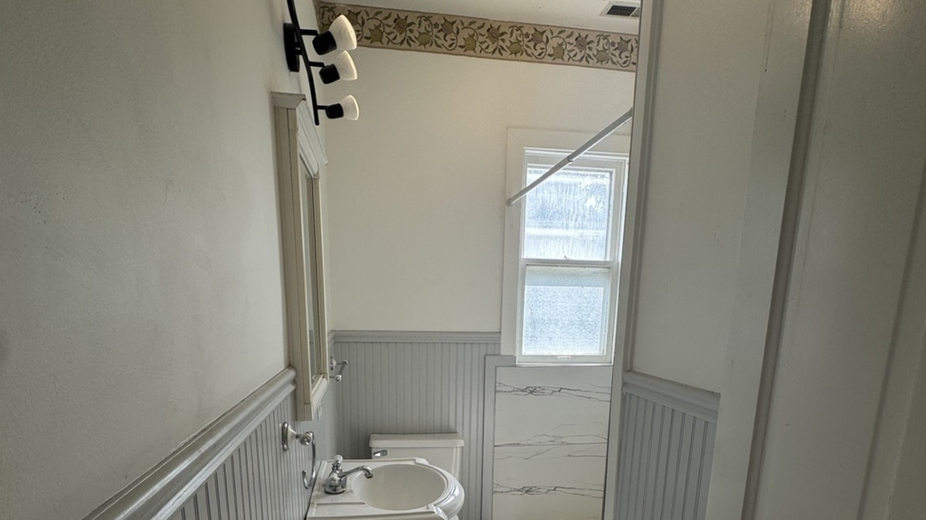 502 E Washington Street - Photo 16