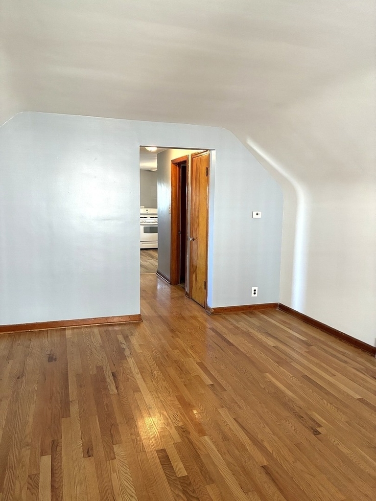 2312 Division Street - Photo 3