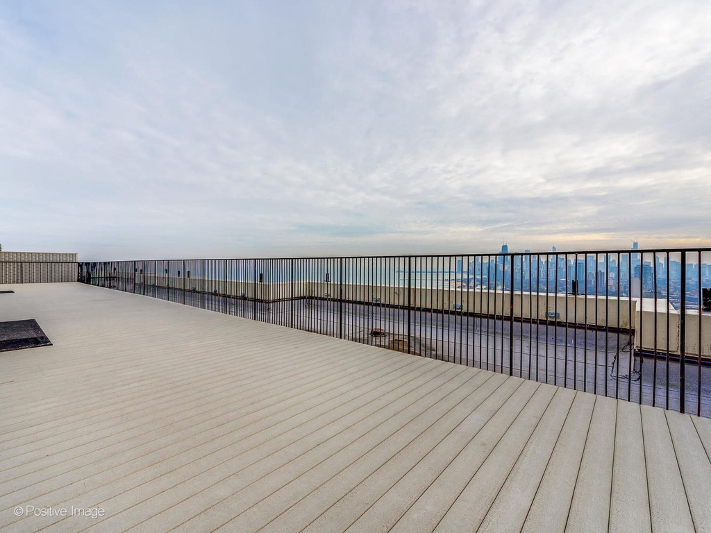 2800 N Lake Shore Drive - Photo 24