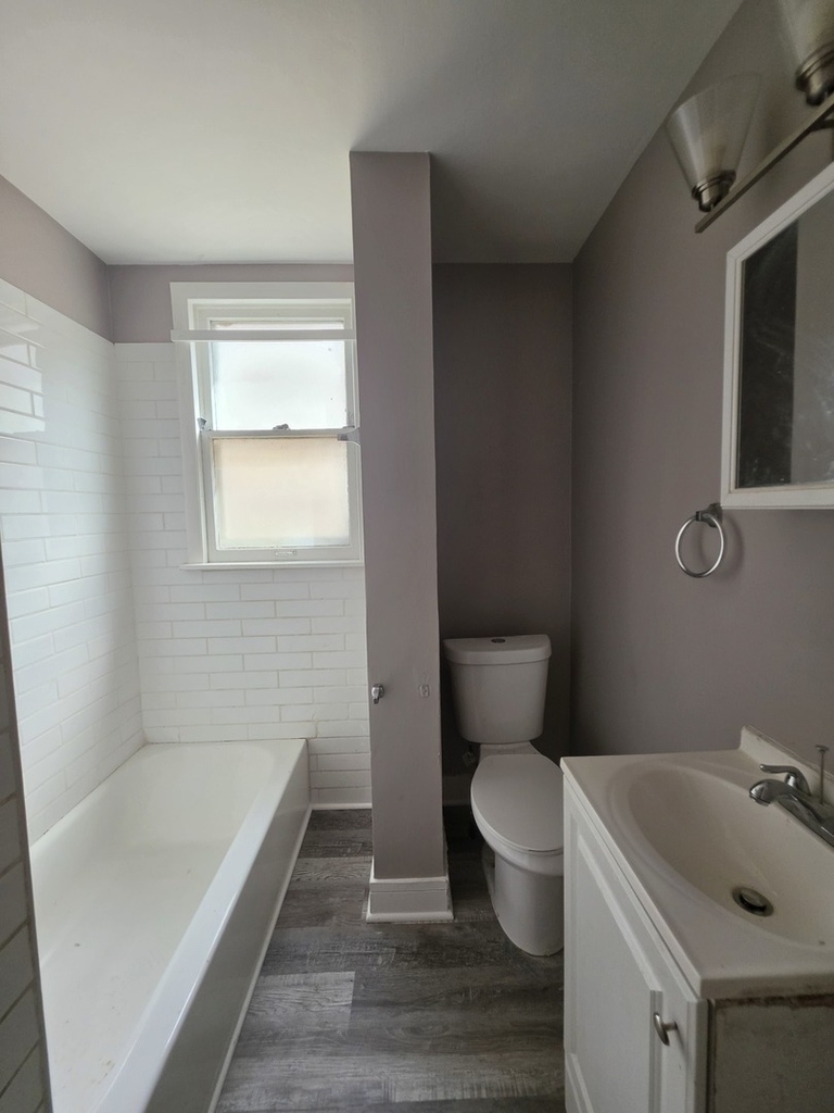 309 E 120th Place - Photo 9