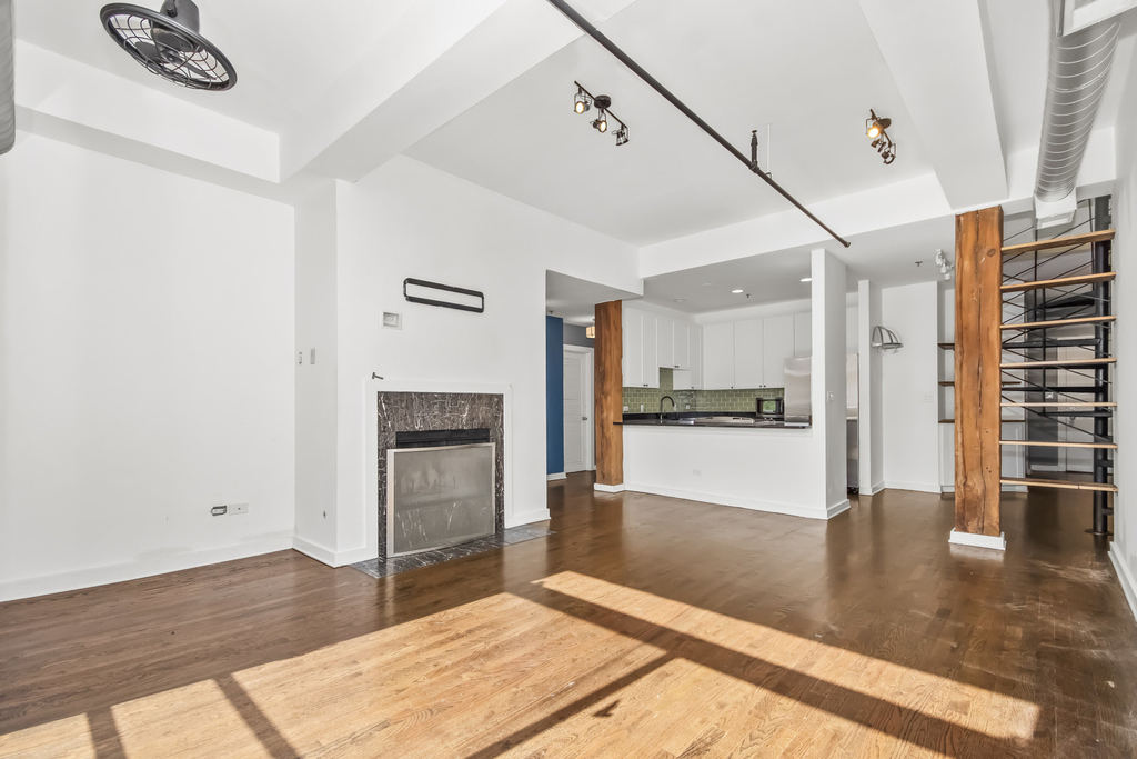 2221 N Lister Avenue - Photo 1