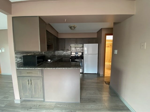 7816 W 79 Place - Photo 3