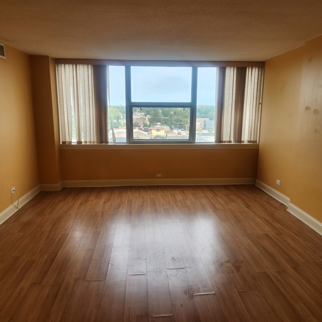 7234 W North Avenue - Photo 3