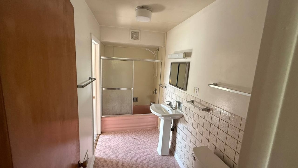 1014 Edwards Street - Photo 6