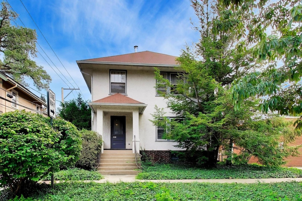 2611 Eastwood Avenue - Photo 0