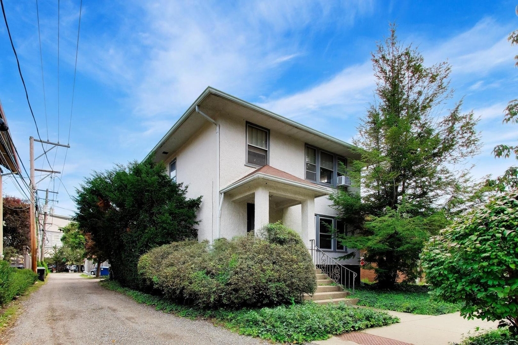 2611 Eastwood Avenue - Photo 1