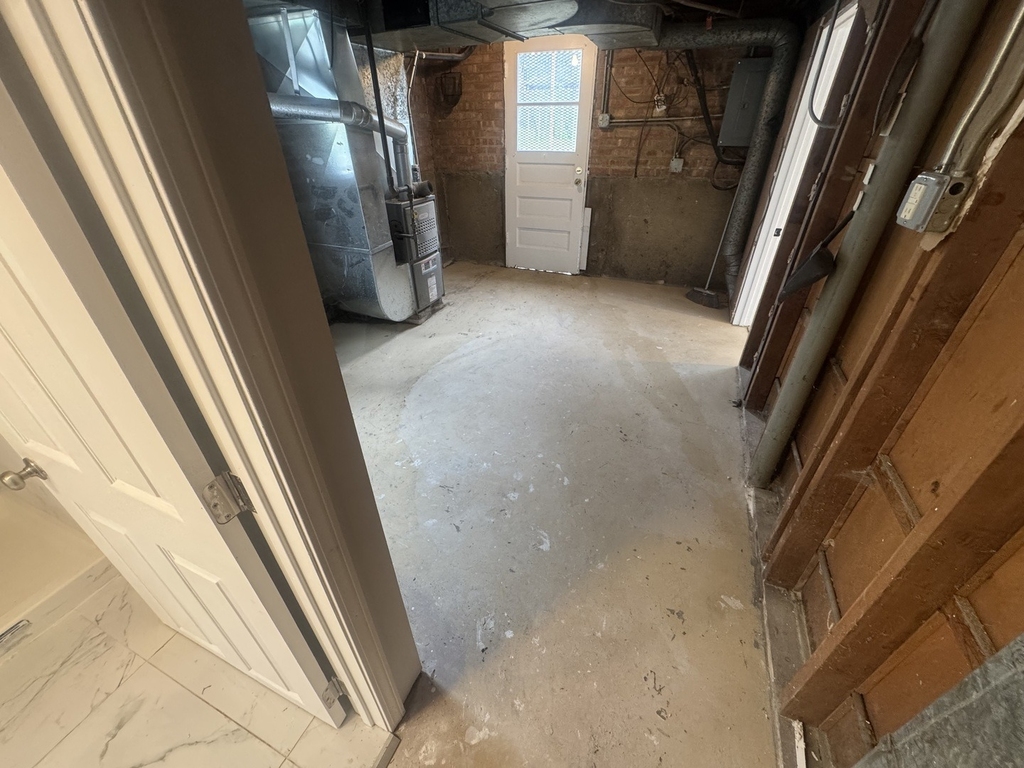 14700 Avalon Avenue - Photo 12