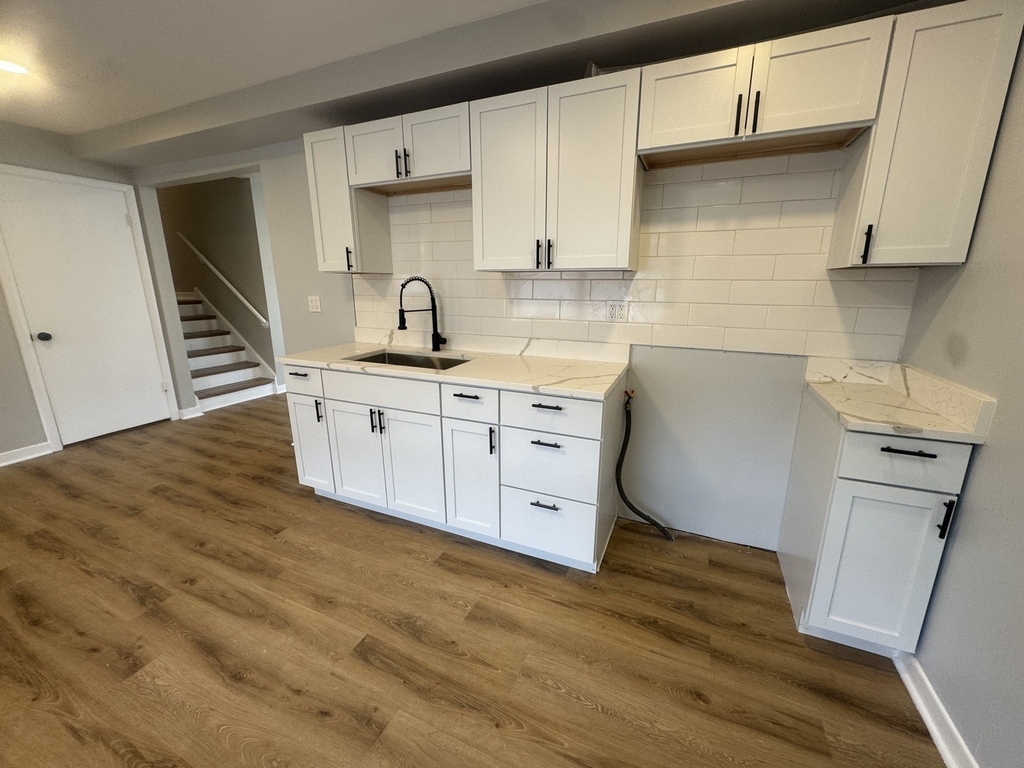 14700 Avalon Avenue - Photo 7
