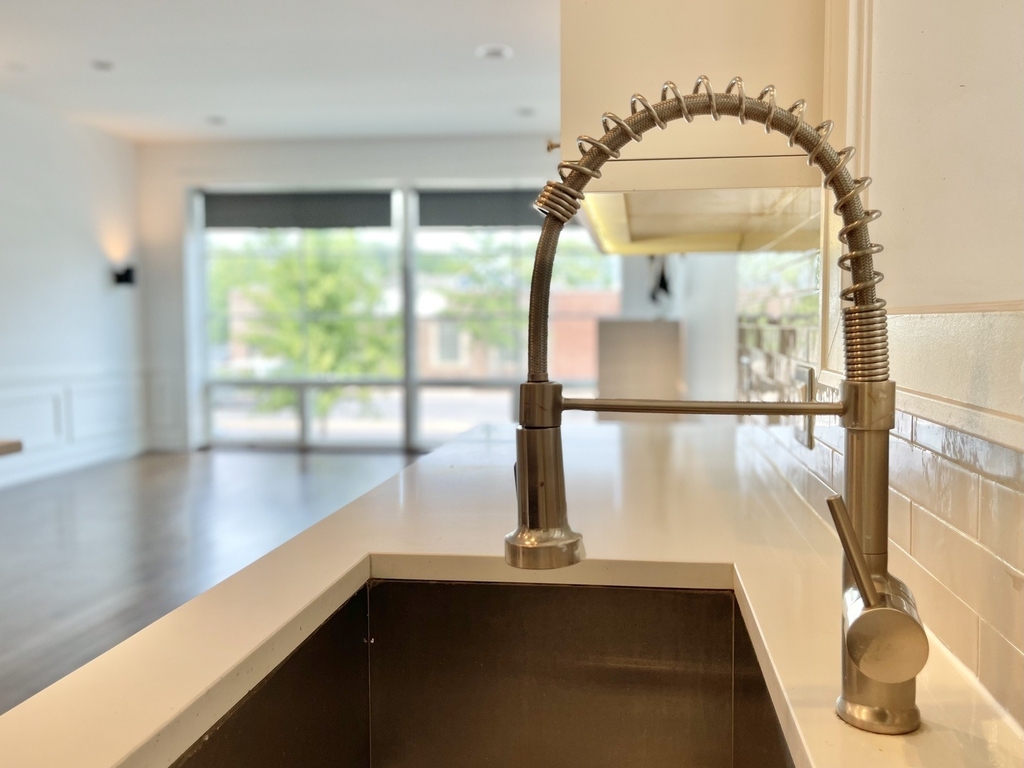 2453 W Irving Park Road - Photo 7