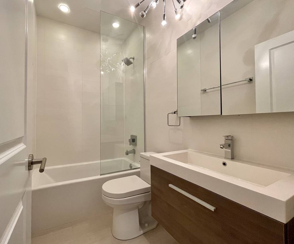 2453 W Irving Park Road - Photo 23