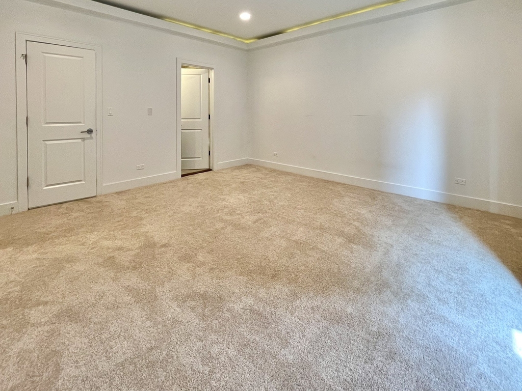 2453 W Irving Park Road - Photo 13
