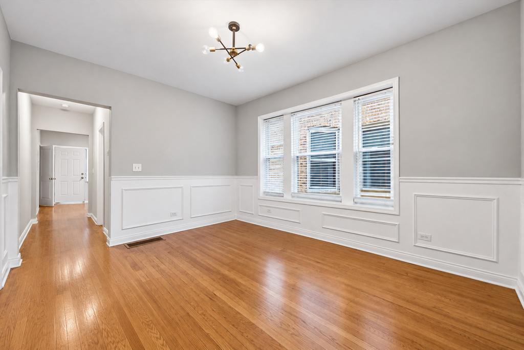 5039 W Cullom Avenue - Photo 6