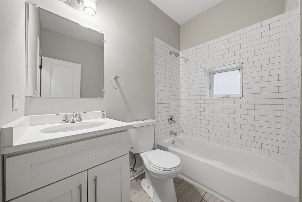 5039 W Cullom Avenue - Photo 7